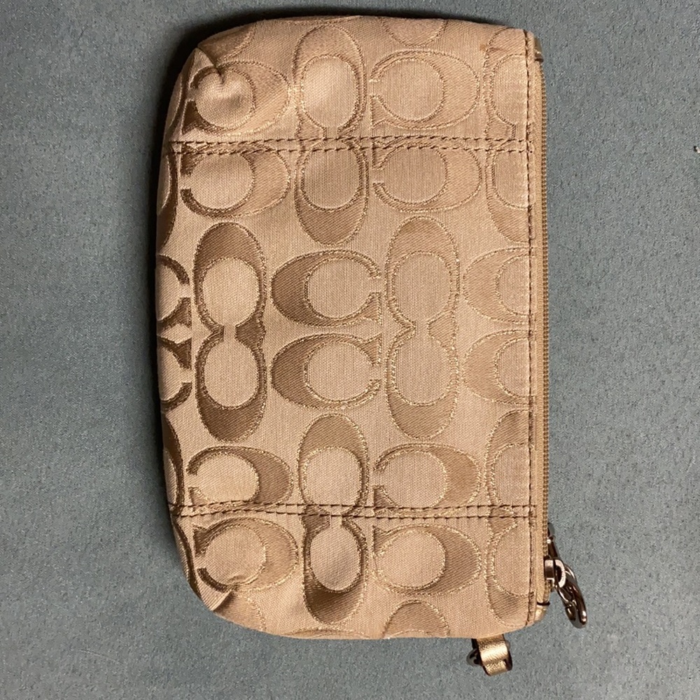 Coach wristlet - Picture 2 of 3